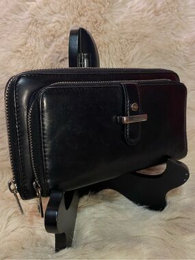 RUDSAK Black Leather Zip-Around Wallet with Front Pocket